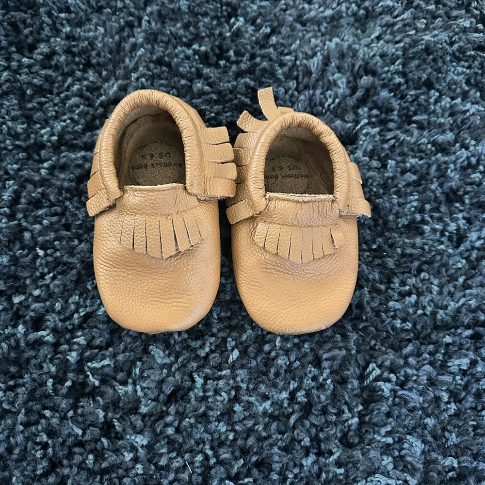 BirdRock Baby Tan Leather Baby Moccasins